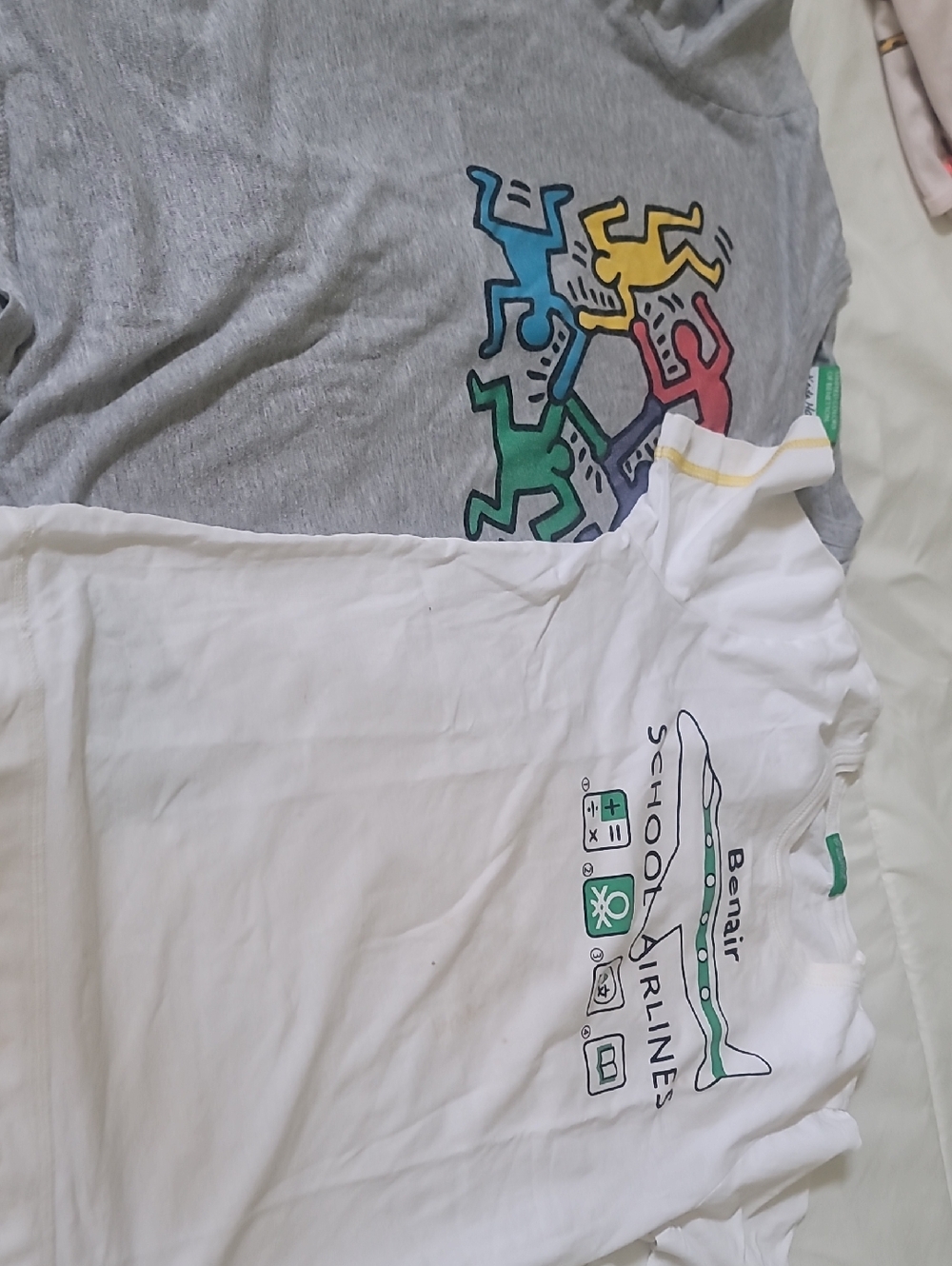 United Colors Of Benetton Gray Tee with Multicolor Dancing Figures